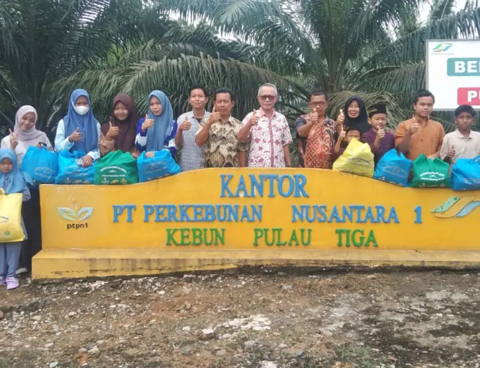 BADAN DAKWAH ISLAMIAH (BDI) PTPN IV REGIONAL 6 KSO KEBUN PULAU TIGA MEMBERIKAN BANTUAN UNTUK ANAK YATIM DAN ANAK BERPRESTASI